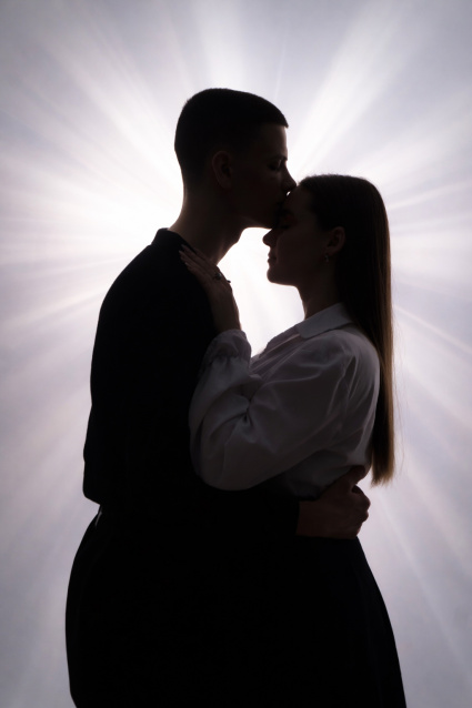 Заказать фотосессию Love Story для пары в студии от сети фотостудий Fashion Box в Санкт-Петербурге – фото № 5