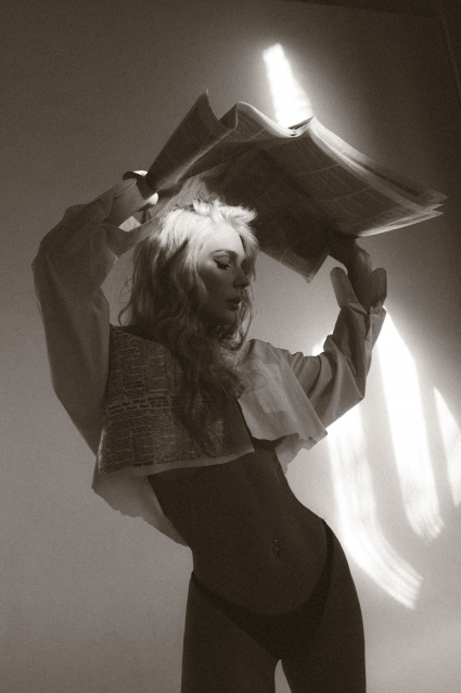 Фотосессия в стиле «Ню» - заказать съемку у профессионального фотографа сети фотостудий Fashion Box в Санкт-Петербурге – фото № 8