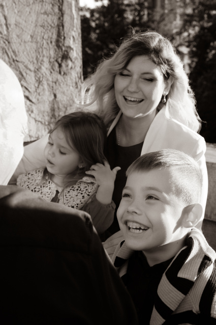 Семейная фотосессия в студии по выгодной цене от сети фотостудий Fashion Box в Санкт-Петербурге – фото № 6