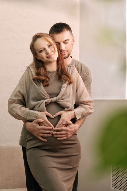 Фотосессия для беременных «В ожидании чуда» - заказать профессиональную фотосъемку от сети фотостудий Fashion Box в Санкт-Петербурге – фото № 4