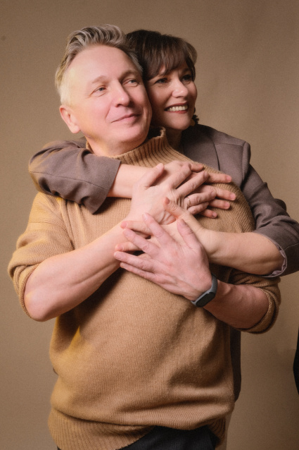 Заказать фотосессию Love Story для пары в студии от сети фотостудий Fashion Box в Санкт-Петербурге – фото № 7