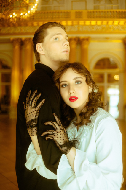 Заказать фотосессию Love Story для пары в студии от сети фотостудий Fashion Box в Санкт-Петербурге – фото № 40